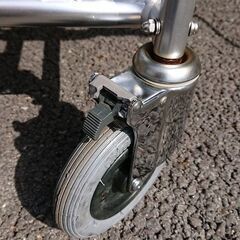 福祉タクシーに！車載用ストレッチャー（松永製作所、高さ調整式）の画像