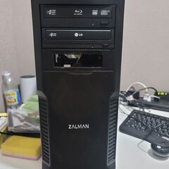 ウルトラ 安い　ハイスペック　ゲーミング　PC ケース。の画像