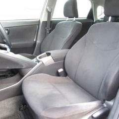 燃費・乗り心地良し！静かなトヨタ　プリウス入庫しました！の画像