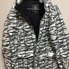 スキー•スノボ兼用ウェア上下（メンズL）