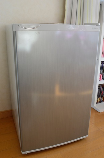 小型冷蔵庫（1ドア）75L 2013年製　大字電子ジャパン