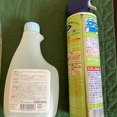 ダスキンガラス用洗剤とアースエアコン洗浄スプレー（取引中）の画像