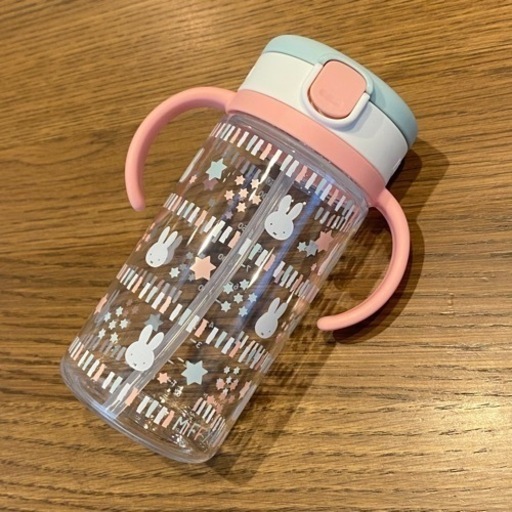 美品 未使用 ベビーマグ　赤ちゃん　マグ　ストロー
