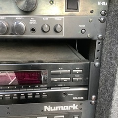 【引き取り限定難あり】 カラオケ他音響設備用アンプ・CDプレーヤー他搭載ラック 中古品 の画像