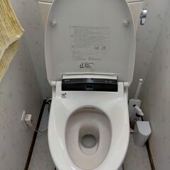 無料 シャワートイレ本体(INAX CW-RV2)、リモコン(I...