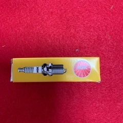 NGKプラグ　　1233新品‼️