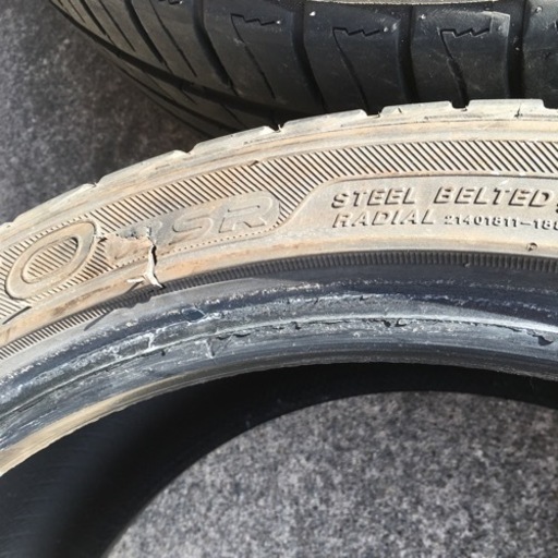 夏タイヤ 215/40Ｒ18   4本セット