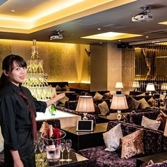 【日払い•自由シフト】相席レストランスタッフ大募集！の画像