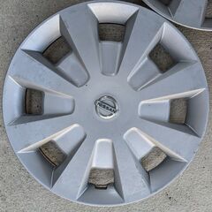 日産ティーダ　純正ホイルカバー　３枚　15インチの画像