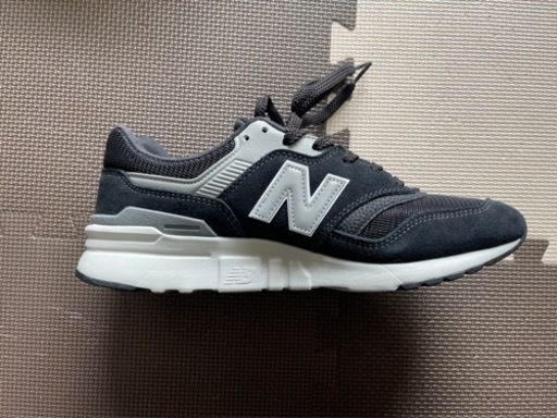 値下げしました❗️new balance のスニーカー997H売ります。『未使用』