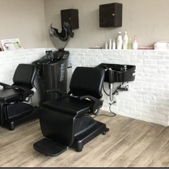 カラーサロンスタッフの画像