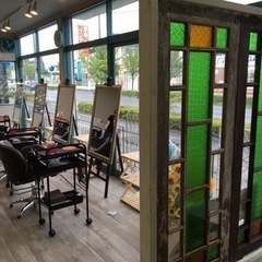 カラーサロンスタッフの画像