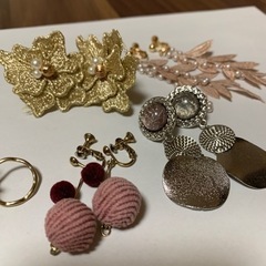 ネジ式のイヤリングの画像