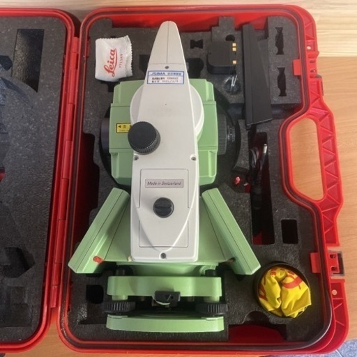 トータルステーション　ライカ TCRA1205 R1000