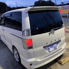 ヴォクシー（現状引渡）の画像