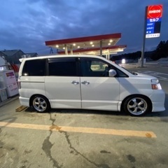 ヴォクシー（現状引渡）の画像