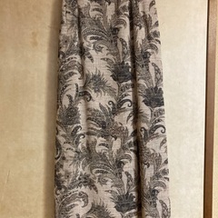 ポロシャツ&スリットスカートの画像