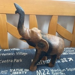 木彫りの置物5点の画像