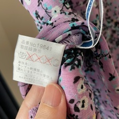 【THE EMPORIUM】花柄ブラウスの画像