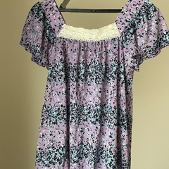 【THE EMPORIUM】花柄ブラウス