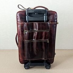 イタリアレザー　スーツケースの画像