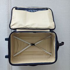 イタリアレザー　スーツケースの画像