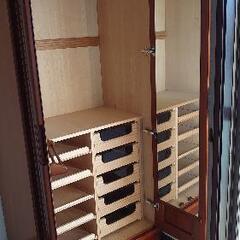 保留中です   収納家具   美品   引き取りの画像