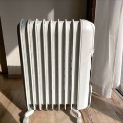 《美品》デロンギ オイルヒーター 〜10畳 1200w 現品のみ DHRC-120154の画像