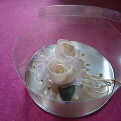 コサージュ　ノーブランド　ホワイトの画像