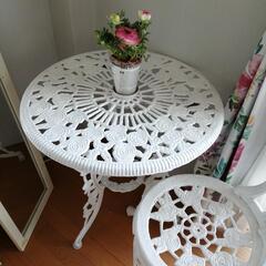 ガーデン・テーブルの画像