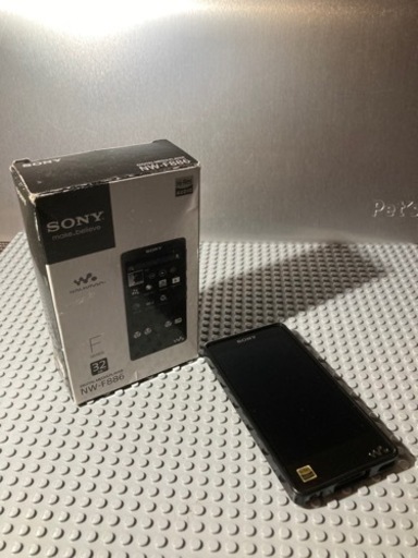 ウォークマン　NW-F886 ケース\u0026 Bluetoothイヤホン付き