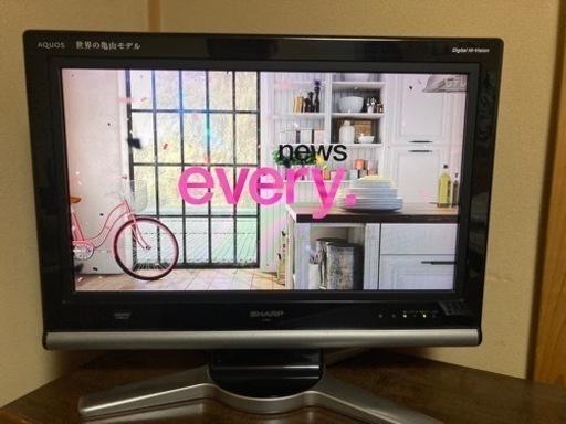 AQUOS 世界の亀山モデル　26インチ液晶テレビ