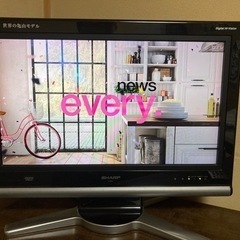 AQUOS 世界の亀山モデル　26インチ液晶テレビ