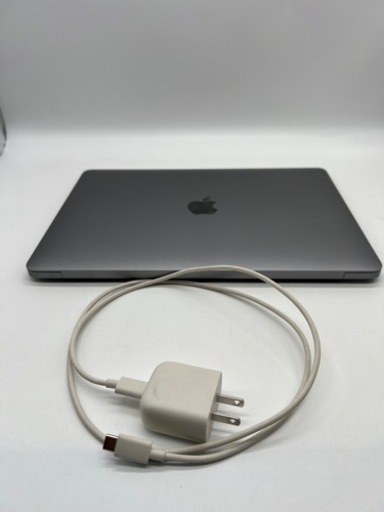 MacBook Air A2337 EMC3598 13インチ　M1チップ　8GB 256SSD