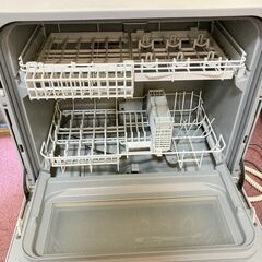 Panasonic パナソニック 電気食器洗い乾燥機 食器洗浄機 食洗機 NP-TH2-N 2018年製 ECONAVI エコナビ食器容量5人分の画像
