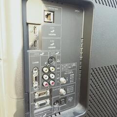SHARPアクオス32型液晶テレビの画像