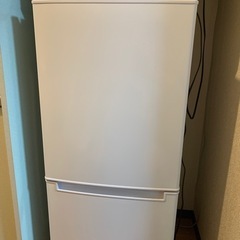 冷蔵庫　冷凍室付き　2年弱使用