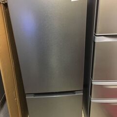 ☆中古 激安！！￥15,800！！HITACHI　日立　154㍑2ドア冷蔵庫　家電　2019年製　RL-154JA型　幅48cmｘ奥行58cmｘ高さ127cm　【BC137】