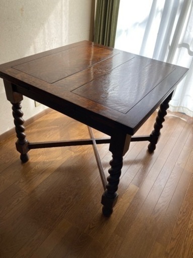 お値引き！アンティーク　ダイニングテーブル