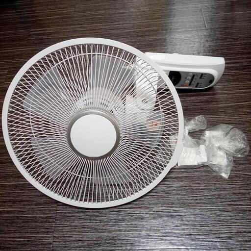 壁掛け扇風機