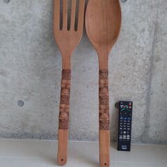 大きな木製スプーンとフォーク売ります！の画像