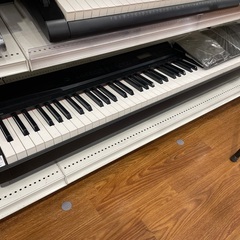 カシオ　電子ピアノ　PX−330 Privia  程度B