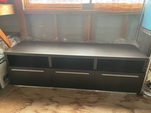 テレビ台　TV