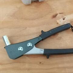 ボードアンカー用工具