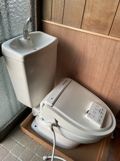 トイレとウォシュレット