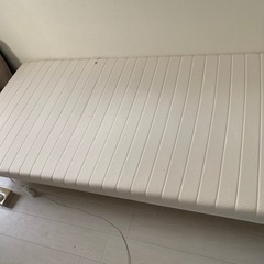 ベッド