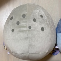 サメーズ　まんまるもちもち　口あきぬいぐるみXLの画像