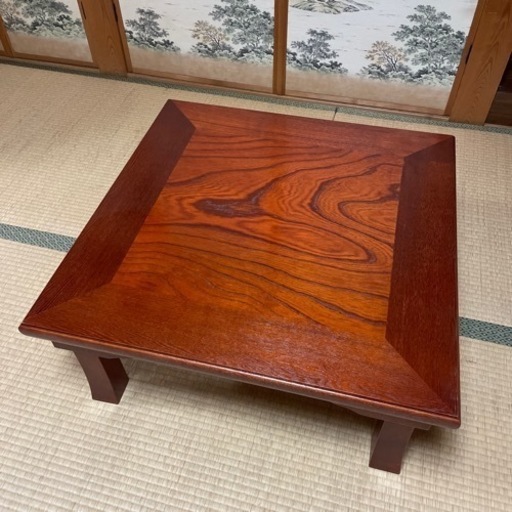 お値下げしました。レトロタイプの座卓