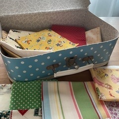 手芸用のかわいい布たちの詰め合わせ