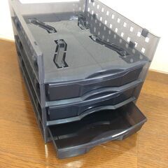 三段 積み重ねラック